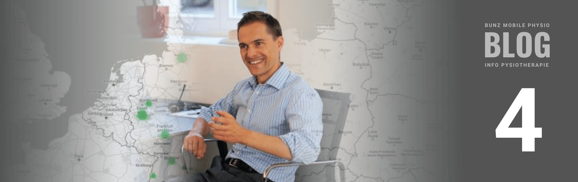 Gründer von Bunz mobile Physio, im Bürostuhl vor transparent dargestellter Landkarte – Blogpost 4