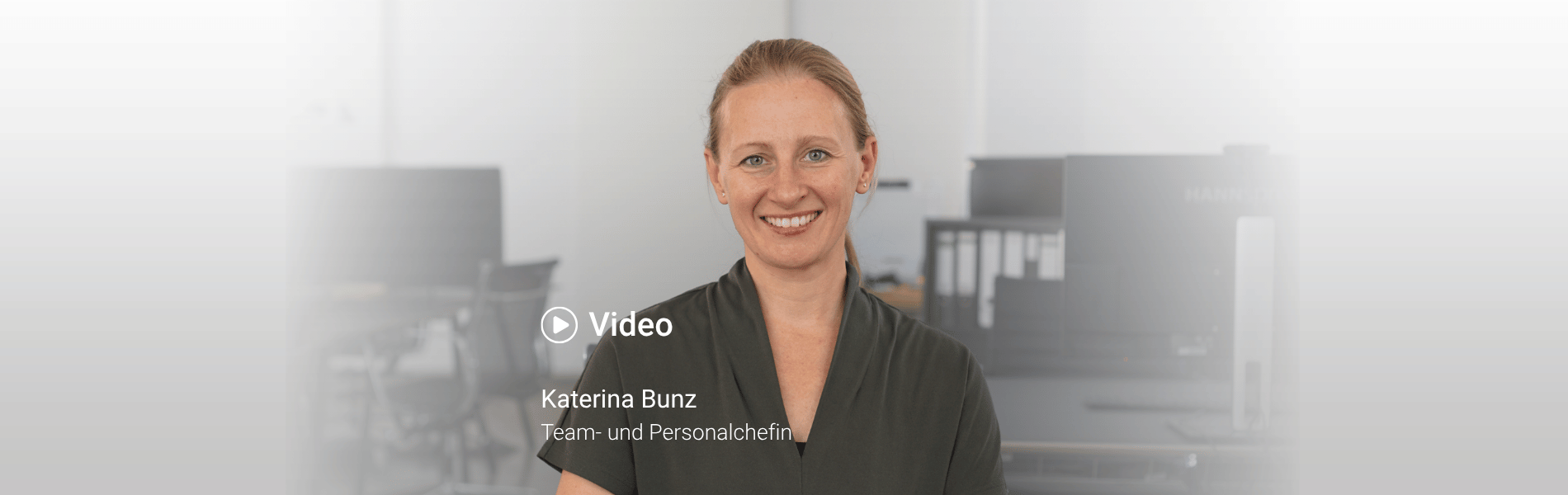Bunz-Physiotherapie-Job-Bild_mit Videoplay-Button